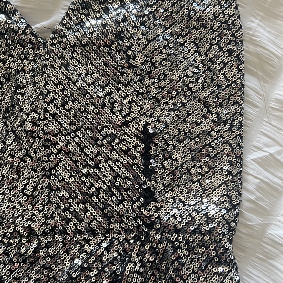 Black and silver sequins homecoming party semi formal dress size medium - Picture 7 of 7